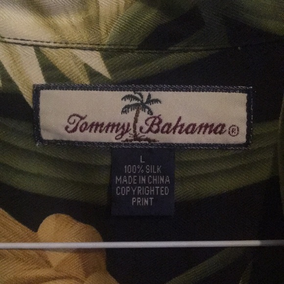 Tommy Bahama button down - Picture 2 of 3